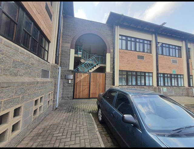107M² OFFICE FOR SALE IN WESTVILLE